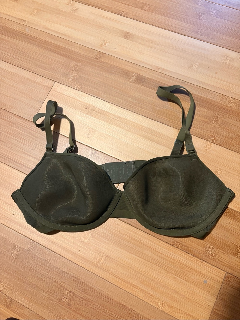 CUUP The Demi - Spacer
In MOSS Underwire Bra 34D